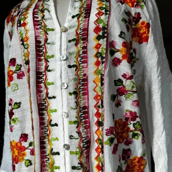 Fig and flower embroidered button-up top size L Tie front floral boho - Picture 4 of 10